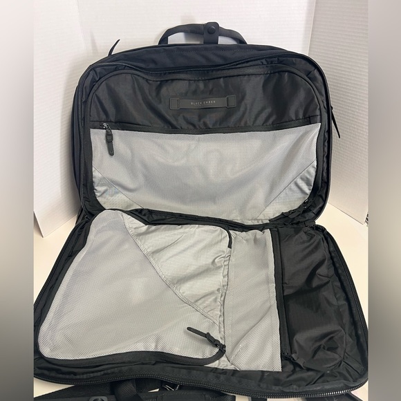 Black Ember Forge 40 Briefcase/Backpack - Picture 2 of 3